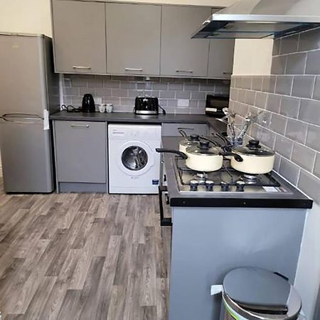 Double Bed L1 Burnley City Centre מראה חיצוני תמונה