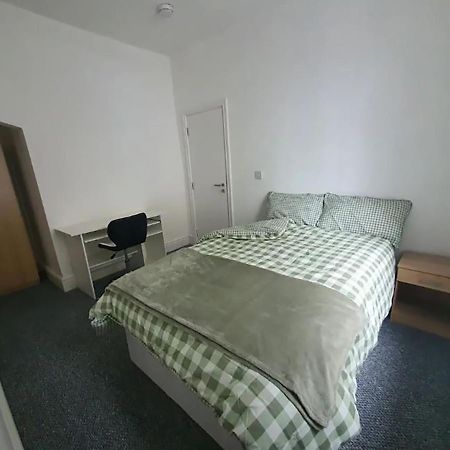 Double Bed L1 Burnley City Centre מראה חיצוני תמונה