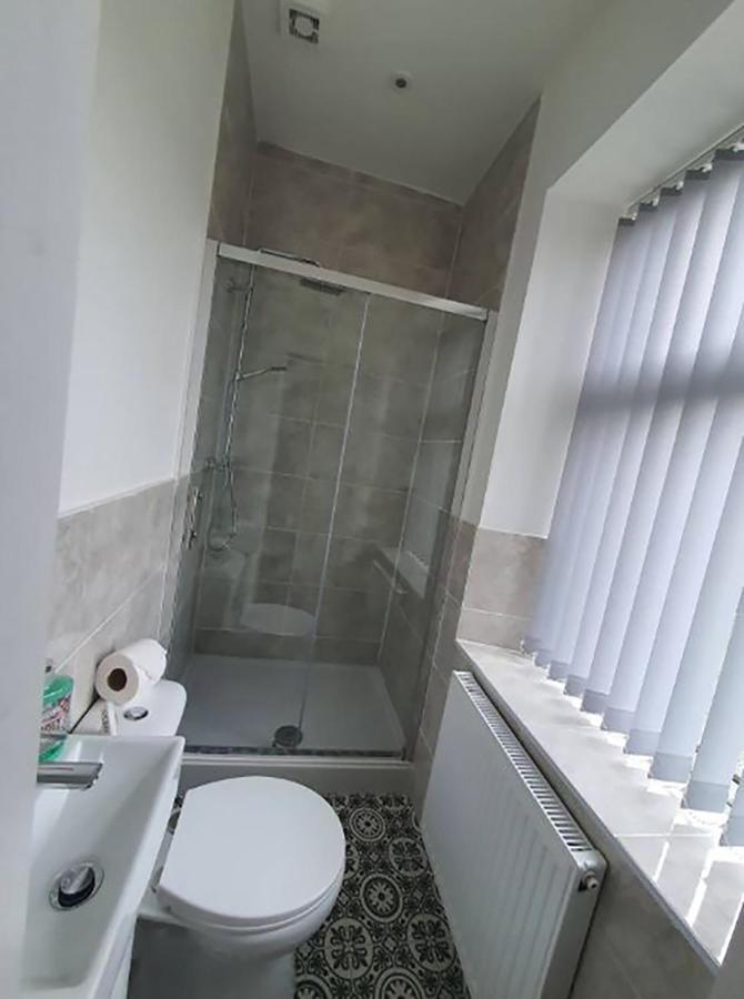 Double Bed L1 Burnley City Centre מראה חיצוני תמונה