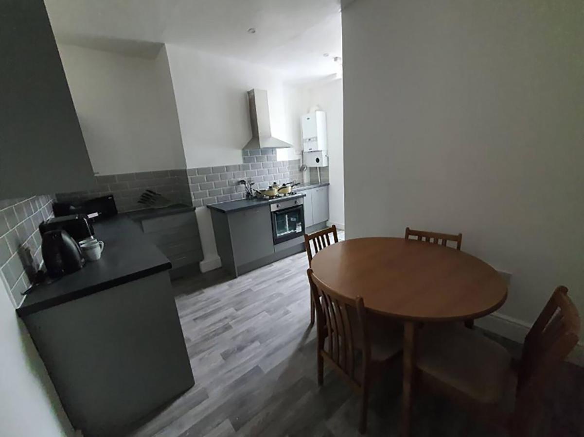 Double Bed L1 Burnley City Centre מראה חיצוני תמונה